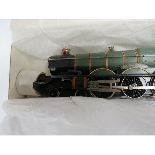 475 - A BOXED WREN LOCOMOTIVE AND TENDER 'DEVIZES CASTLE'