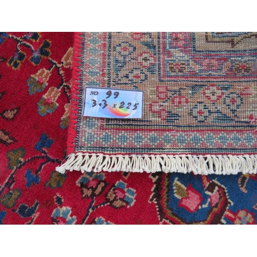 846 - AN ORIENTAL RUG - 330 X 225 CM