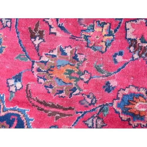 847 - AN ORIENTAL RUG - 315 X 225 CM