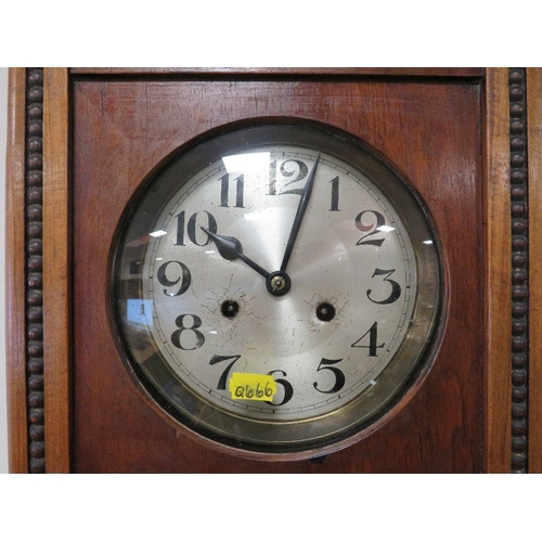 328A - A VINTAGE WALL CLOCK