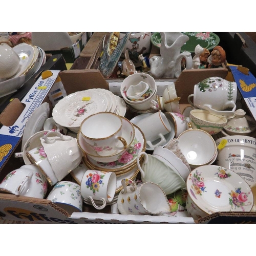 105 - TWO TRAYS OF CERAMICS TO INCLUDE A PORTMEIRION MUTE SWAN DISH ETC