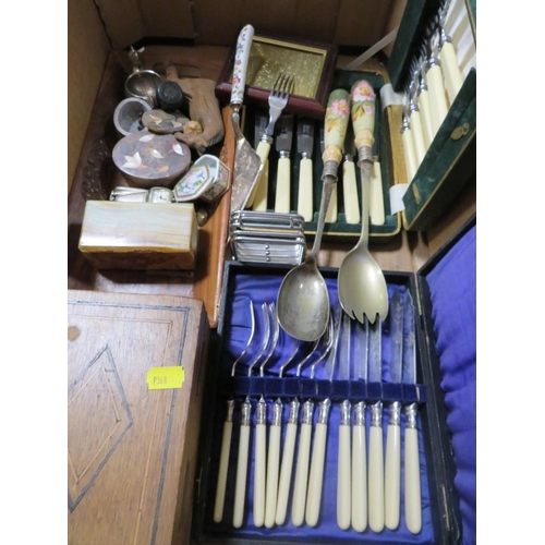 178 - A TRAY OF SUNDRIES TO INCLUDE TREEN AND BOXED CUTLERY