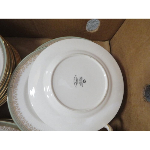 204 - A TRAY OF ROYAL ALBERT KENSINGTON DINNER WARE MAJORITY SECONDS A/F TOGETHER WITH A SMALL QUANTITY OF... 