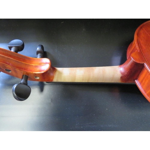 269 - THE ARCADIA VIOLIN BY STENTOR MUSIC CO. ENGLAND - WITH ONE PIECE BACK