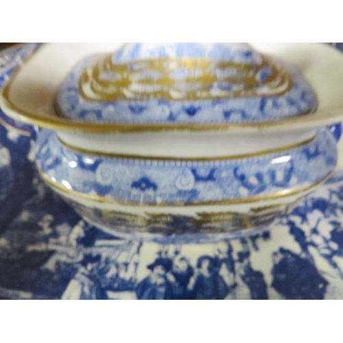 284 - A SMALL QUANTITY OF CERAMICS TO INCLUDE AN ANTIQUE WEDGWOOD TEAPOT, A BLUE/WHITE CHARGER DECORATED W... 