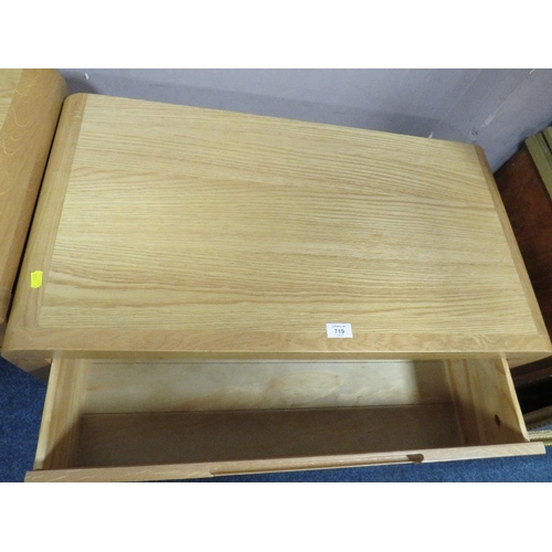 719 - A MODERN OAK VENEER THREE DRAWER CHEST 76 X 86 CM