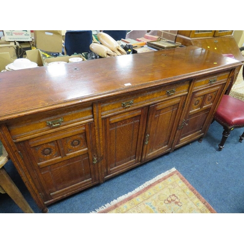 742 - A LARGE OAK EDWARDIAN SIDEBOARD