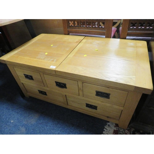 772 - A LIGHT OAK COFFEE TABLE WITH SLIDING TOP & DRAWERS A/F