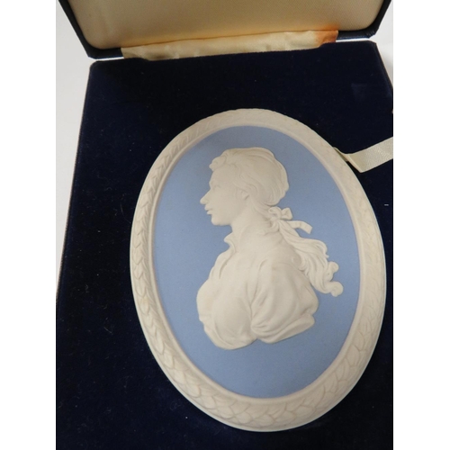 338 - BOXED WEDGWOOD JASPERWARE PLAQUES WITH CERTIFICATES