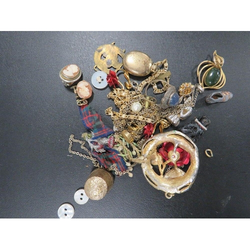 410 - A COLLECTION OF COSTUME JEWELLERY