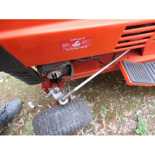 626 - A WESTWOOD T1200 RIDE ON LAWN MOWER 12HP - MISSING KEY