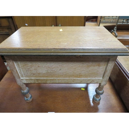 809 - AN OAK GOTHIC STYLE DRESSING TABLE - MIRRORS PRESENT BUT DETACHED, TOGETHER WITH A SEWING BOX (2)