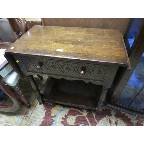 837 - A CARVED OAK SINGLE DRAWER DROPLEAF HALL TABLE W-123 CM