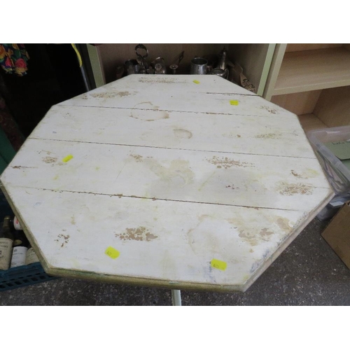 851 - A VINTAGE PAINTED OCTAGONAL TABLE