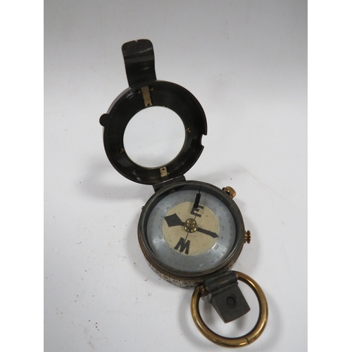 452 - AN ANTIQUE MILITARY COMPASS