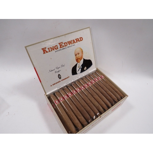 464 - A BOX OF KING EDWARD INVINCIBLE DELUX CIGARS