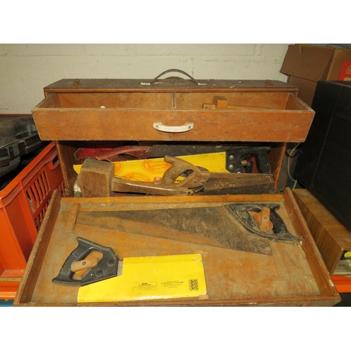 676 - A CARPENTER TOOL BOX AND CONTENTS