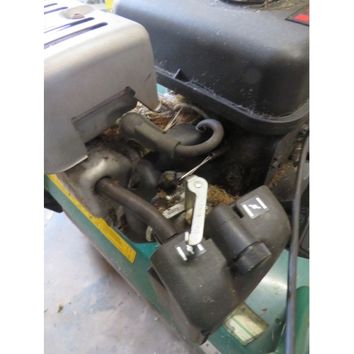 698 - A KAWASAKI SUFFOLK PUNCH CYLINDER PETROL LAWN MOWER 175K