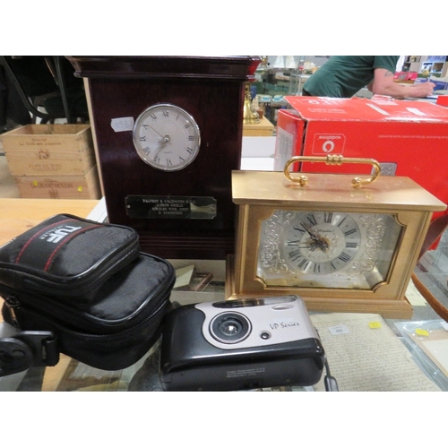 260 - A SMALL TRAY OF COLLECTABLES TO INCLUDE BINOCULARS, CLOCKS ETC