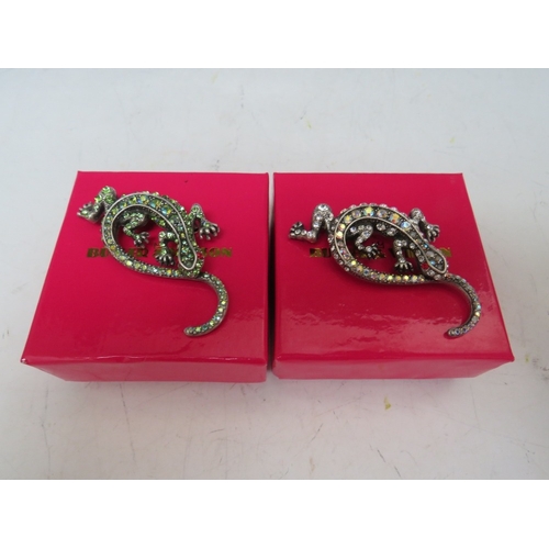 12 - FIVE REPTILE THEMED BUTLER AND WILSON JEWELLERY  ITEMS, comprising a articulated crocodile brooch - ... 