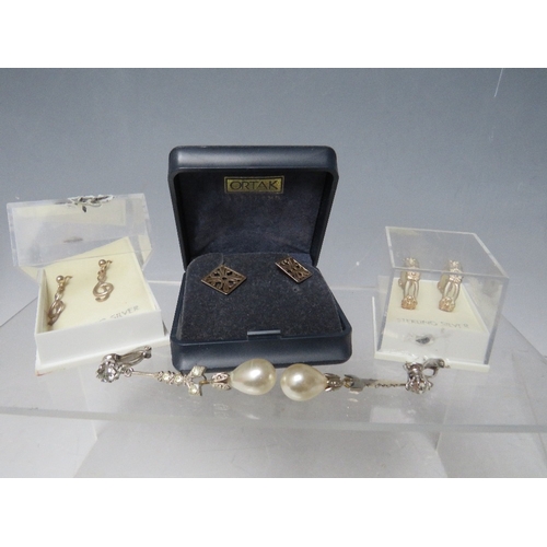 77 - THREE PAIRS OF STERLING SILVER EARRINGS, together with a pair of white metal drop earrings (4)