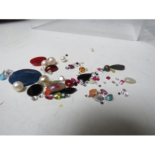 80 - A BOX OF VARIOUS GEM STONES, together with a selection of agate and blood stones