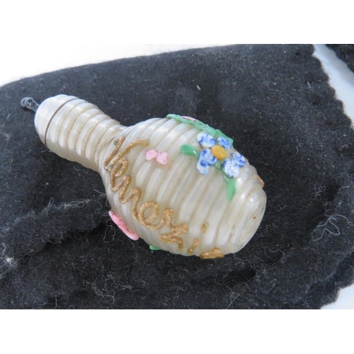 127 - TWO 19TH CENTURY VENETIAN GLASS SCENT BOTTLES, 5.5 x 6 cm