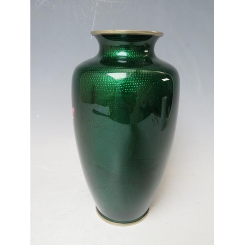 198 - A JAPANESE GINBARI CLOISONNE ENAMEL VASE, with rose decoration, H 19 cm