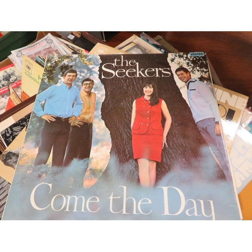 346 - A TRAY OF LP RECORDS TO INCLUDE  DAVID BOWIE, BOB DYLAN, ABBA  TOGETHER WITH TWO TRAYS OF CD'S