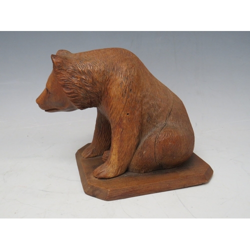 202 - A BLACK FOREST STUDY OF A SEATED BEAR, L 15 cm, H 13 cm
