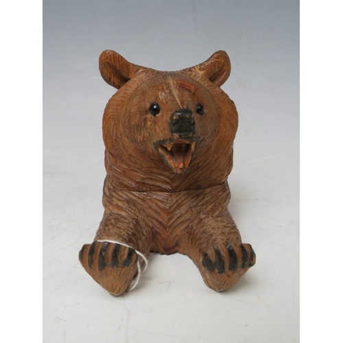 204 - A 20TH CENTURY BLACK FOREST BEAR INKWELL, H 9 cm