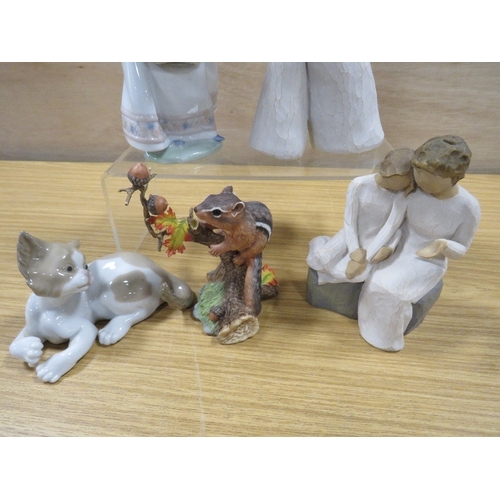 465 - FIVE FIGURINES TO INCLUDE LLADRO