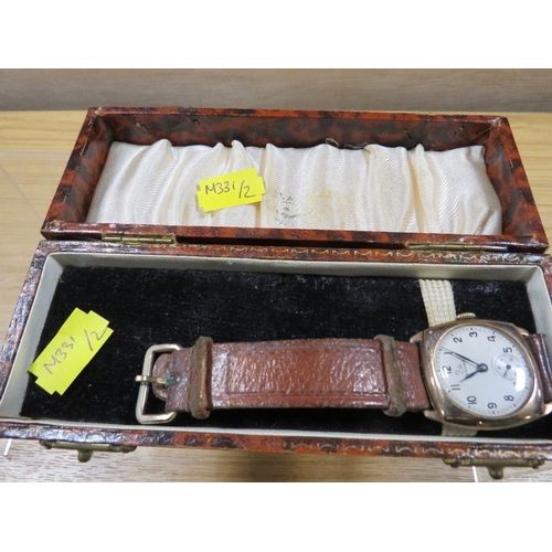 472 - A 9 CARAT GOLD VINTAGE RECORD WRIST WATCH
