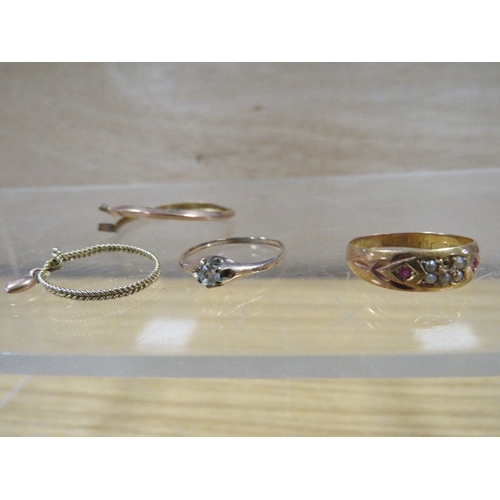 481 - A HALLMARKED 15 CARAT HALLMARKED RING A/F approx weight 2.1g  TOGETHER WITH THREE PIECES OF UNMARKED... 