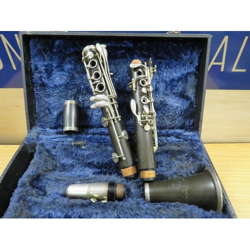 491 - A VINTAGE LARK CLARINET IN CASE