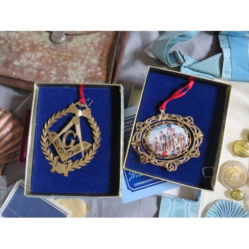 233 - A COLLECTION OF VINTAGE MASONIC REGALIA, to include badges, pouches, apron etc.