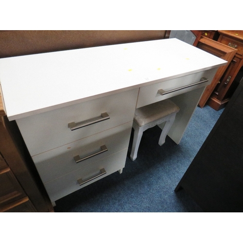 Lot 818       