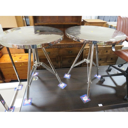 843 - A PAIR OF MODERN METAL ADJUSTABLE OCCASIONAL TABLES