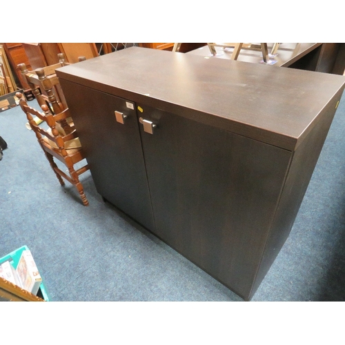 850 - A MODERN BROWN TWO DRAWER FILING SIDEBOARD W-110CM