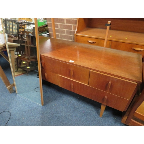 883 - A MID CENTURY TEAK DRESSING TABLE WITH DETACHED MIRROR