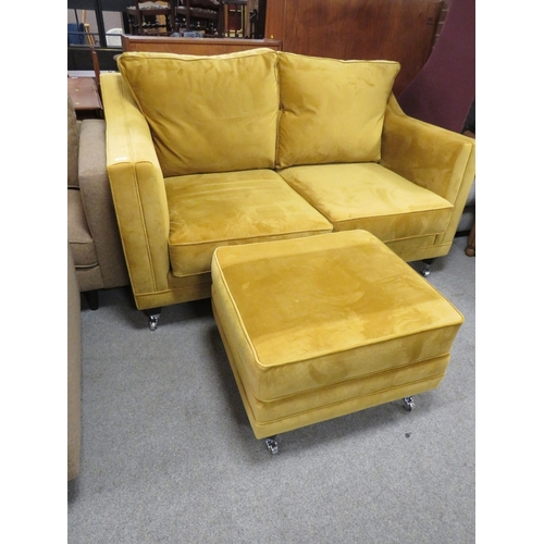 896 - A MODERN MUSTARD TWO SEATER SQUARE HIGH BACKED SOFA WITH FOOTSTOOL