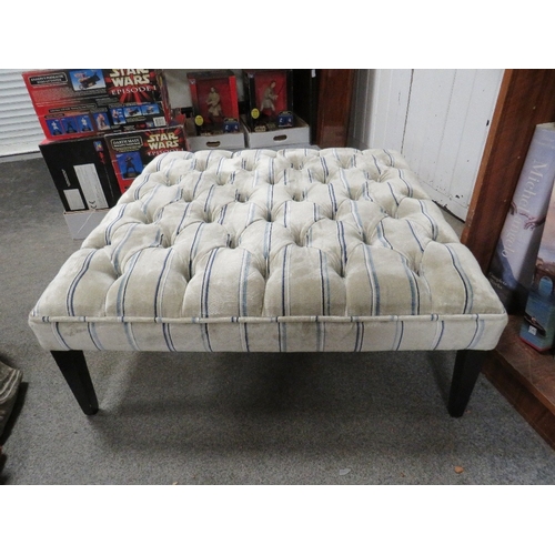 913 - A MODERN LOW LARGE SQUARE FOOTSTOOL