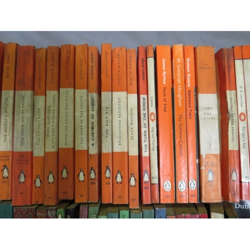 189 - ONE TRAY OF VINTAGE PENGUIN PAPERBACK BOOKS, orange and green (69)