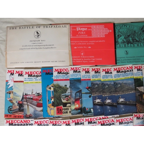 194 - A BOX OF 1960s / 1970s MECCANO MAGAZINES, together with four Jackdaw folders