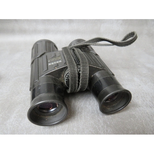 235 - A PAIR OF CASED ZEISS BINOCULARS, WEST GERMANY, 10 x 40 B