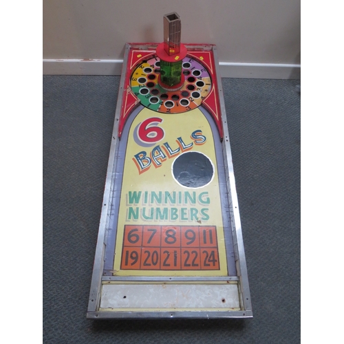 522 - A VINTAGE HAND PAINTED FAIRGROUND WINNING NUMBER CANE BOARD, with revolving score board with central... 