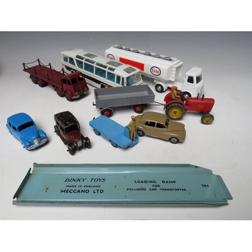 445 - A TRAY CONTAINING SEVENTEEN DINKY VARIOUS VEHICLES, to include horsebox, Pullmore car transporters, ... 