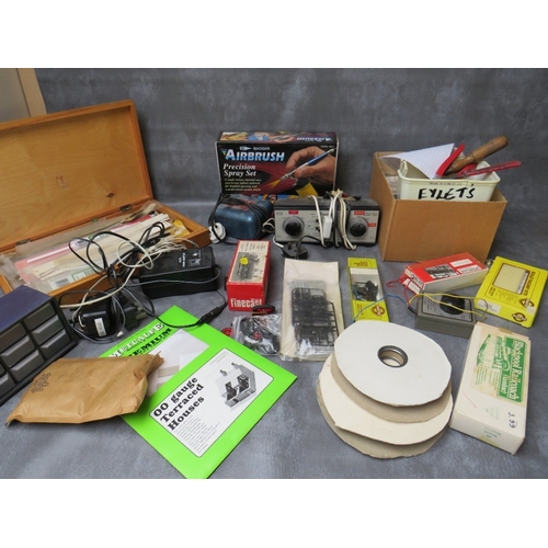 400 - A BOX CONTAINING TRAIN SET TRANSFORMER, modellers tools, Panier tank kit, badger airbrush spray set,... 