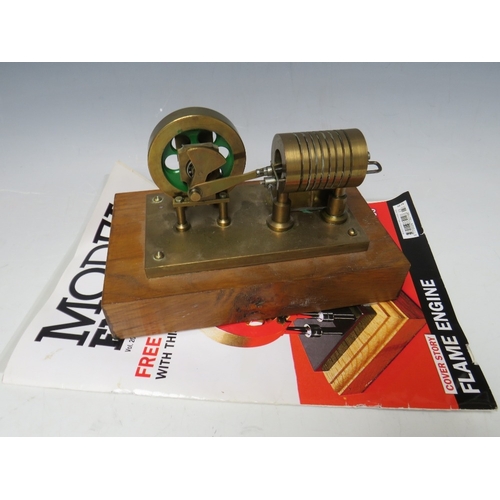 381 - A FLAME / VACUUM ENGINE ON WOODEN PLINTH, with build plans