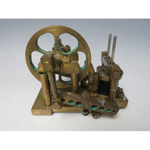 383 - A PAIR OF STEAM ENGINES WITH BUILD INSTRUCTIONS / PLANS, to include side lever engine and double dia... 